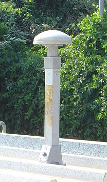 Stationary GPS receiving antenna for time-critical scientific measurements