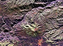 Vesoljska radarska slika vulkana Galeras. Mesto Pasto na dnu