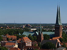 ... to the south with the cathedral ...