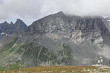 Glarner Hauptüberschiebung with Atlas (right) and Tschingelhörnern (left)