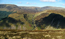 Grey Mare's Tail i Moffat Hills fra Bodesbeck Ridge i Ettrick Hills.
