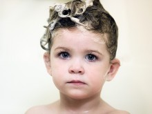 Shampoo: foam in the hair