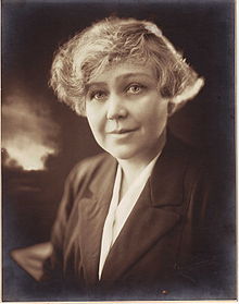 Helen Mayo, 1914