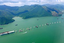 Hongkonški del v gradnji leta 2015 v bližini otoka Lantau