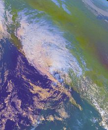Pozůstatky hurikánu Nora nad jihozápadem Spojených států amerických