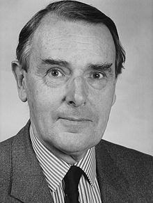 Ian Nish  