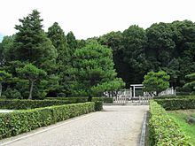 Mauzoleum (misasagi) císaře Itoku v prefektuře Nara.