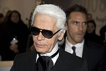 Karl Lagerfeld with Sebastien Jondeau in the background (2008)