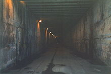 U-banens inderside, set mod syd (april 2004).  