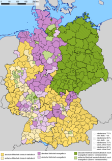 Denominational affiliation according to the 2011 census: yellow: Roman Catholic, purple: Protestant, green: not belonging to any religious community under public law; dark: absolute majority, light: relative majority