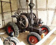 Flywheel in a glow-head engine