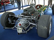 Lotus 49'un arkasına yerleştirilmiş bir Ford-Cosworth DFV