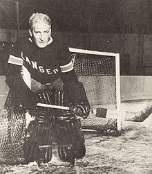 Lester Patrick, uveden do služby v roce 1947.