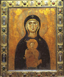 The state icon of Venice, the Nicopeia, arrived in Venice as war booty of the Fourth Crusade in 1204. Constantinople, 11th century. Today in the Cappella della Madonna Nicopeia in St. Mark's Basilica.