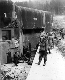 US troops reach the Maginot Line (1944)