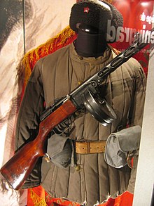 Un PPSh-41 à l'écran.