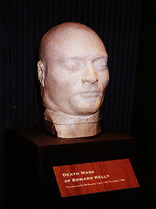 Ned Kelly surmamask