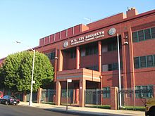PS 721, speciální škola v Brooklynu v New Yorku, která je určena výhradně pro vzdělávání žáků se speciálními potřebami.
