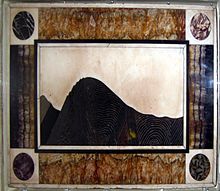 En bild av Ecton Hill gjord av Ashford Black Marble