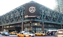 Port Authority autobusu terminālis pie 42. un Astotās avenijas.