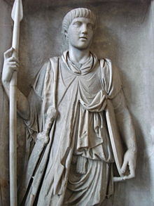 Estatua romana de un guardia pretoriano  