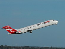 Eine QantasLink 717 startete 2007 vom internationalen Flughafen Perth in Australien