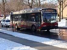 Der Bus der Route 16 verlässt Millersville auf dem Weg nach Lancaster.