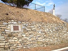 Fort Clinton (West Point), fortified by Kościuszko. In the background the Kościuszko statue of West Point.