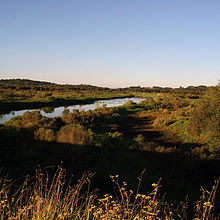 Râul Iguaçu, care trece prin regiunea sudică a orașului.