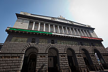 Forsiden af Teatro di San Carlo  