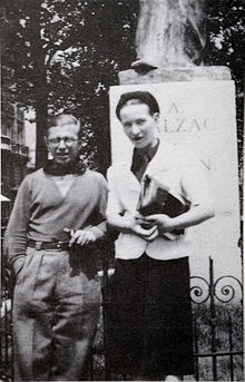 Simone de Beavoir ja Jean-Paul Sartre Honoré de Balzacin muistotilaisuudessa.