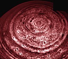 Norul hexagonal polar nordic descoperit pentru prima dată de Voyager 1 și apoi de Cassini  