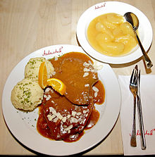 Sauerbraten s Knödel  