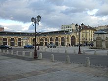 The market place in the Notre-Dame district