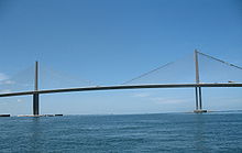 Sunshine Skyway virš Tampos įlankos, kur 1989 m. birželio 4 d. buvo rastas pirmasis kūnas.