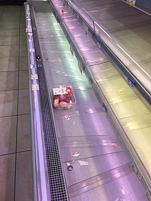 On 13 March 2020, there were hoarding purchases in Viennese supermarkets. In addition to toilet paper, rice and pasta, some meat shelves were also quickly empty.