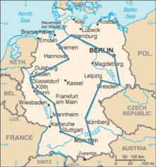 Rute optimal seorang salesman yang mengunjungi 15 kota terbesar di Jerman. Rute yang ditunjukkan adalah yang terpendek dari 43.589.145.600 kemungkinan rute.