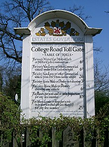 College Road, Dulwich, London SE21 rinkliavų už naudojimąsi College Road, Dulwich, London SE21 rinkliavų vartais lentelė iki dešimtainės valiutos.