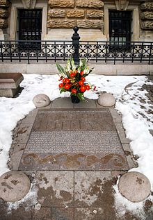 Memorial plaque in front of Hamburg City Hall