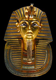 La maschera funeraria di Tutankhamon