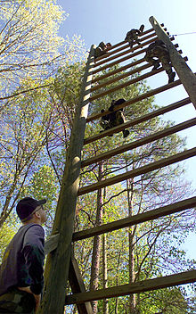 L'obstacle des "escaliers" de Fort Pickett, en Virginie