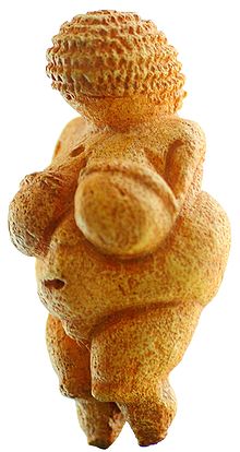 Η Αφροδίτη του Willendorf είναι ένα πολύ γνωστό ειδώλιο. Κατασκευάστηκε πριν από 25.000 χρόνια περίπου.