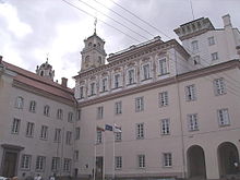 Големият двор на Вилнюския университет през 2006 г.  