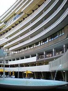 Clădirea de apartamente Watergate unde a avut loc crima.