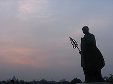 Statue af Xuanzang ved den store vildgåsepagode i Xi'an.  