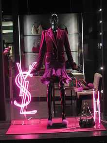  Beverly Hills'teki Yves Saint Laurent mağazası