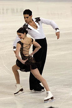 Eistanz: Luca Lanotte &amp; Anna Cappellini tanzen den Paso doble auf Eis.