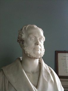 Busto de Titus Salt (que entonces no era baronet) que le regaló su plantilla en 1856, y que ahora se encuentra en la Iglesia Reformista Unida de Saltaire.  