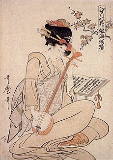 Gejša hrající na šamisen, malba ukiyo-e od malíře Kitagawy Utamara, 1800.