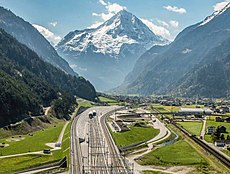 North portal of the tunnel with Bristen